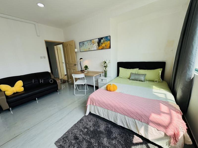 Wing Fong Court, 10 Lorong 14 Geylang, Eunos / Geylang / Paya Lebar, Room Rental, 120 sqft, Condominium For Rent, by Bunny, 500279125 - Bedroom - PropertyGuru.com.sg