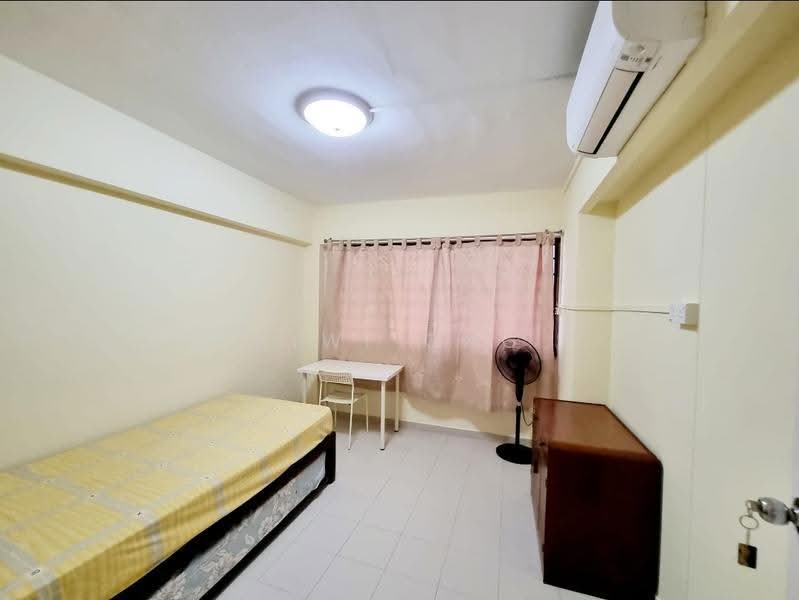 271 Bishan Street 24, 271 Bishan Street 24, Ang Mo Kio / Bishan / Thomson, 3 Bedrooms, 1,119 sqft, HDB Flat For Rent, by Kiwi Ong, 500279130 - Bedroom - PropertyGuru.com.sg