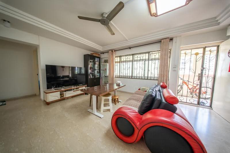 354 Woodlands Avenue 1, 354 Woodlands Avenue 1, Admiralty / Woodlands, 3 Bedrooms, 1,129 sqft, HDB Flat For Sale, by Kenneth Chua, 500279132 - Living Room - PropertyGuru.com.sg