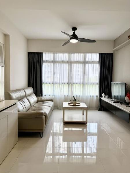 104A Canberra Street, 104A Canberra Street, Sembawang / Yishun, 3 Bedrooms, 1,001 sqft, HDB Flat For Sale, by Lily Ho, 500279133 - Living Room - PropertyGuru.com.sg