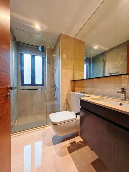 Seahill, West Coast Crescent, Buona Vista / West Coast / Clementi New Town, 5 Bedrooms, 3,574 sqft, Townhouse For Sale, by Desmond Liew, 500279134 - Bathroom - PropertyGuru.com.sg