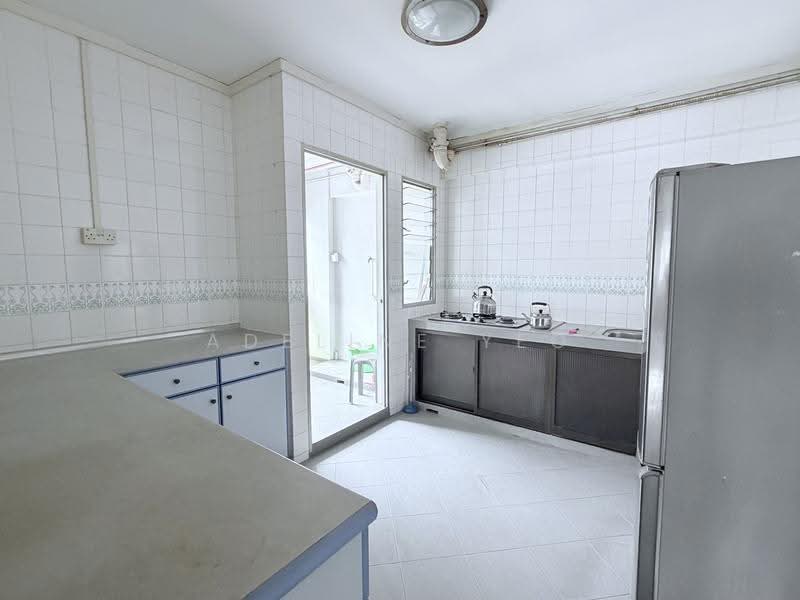 771 Pasir Ris Street 71, 771 Pasir Ris Street 71, Pasir Ris / Tampines, 3 Bedrooms, 1,119 sqft, HDB Flat For Sale, by Adeline Yeo, 500279141 - Kitchen - PropertyGuru.com.sg