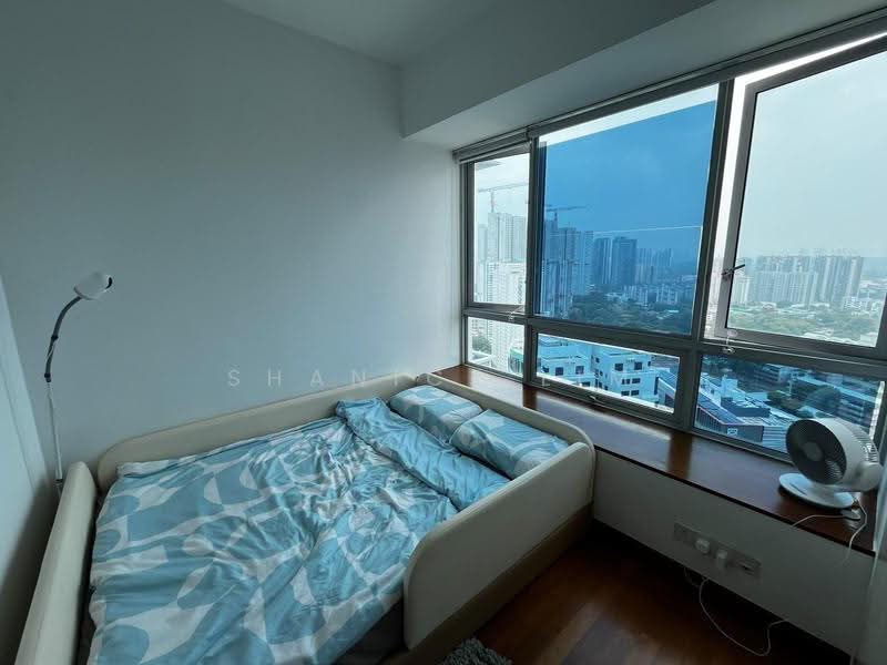 Twin Regency, 28 Kim Tian Road, Alexandra / Commonwealth, 3 Bedrooms, 1,442 sqft, Condominium For Rent, by Shanice Lim, 500279142 - Bedroom - PropertyGuru.com.sg