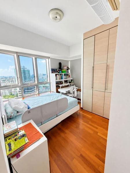 Twin Regency, 28 Kim Tian Road, Alexandra / Commonwealth, 3 Bedrooms, 1,442 sqft, Condominium For Rent, by Shanice Lim, 500279142 - Bedroom - PropertyGuru.com.sg