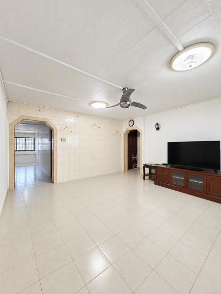 414 Hougang Avenue 10, 414 Hougang Avenue 10, Hougang / Punggol / Sengkang, 3 Bedrooms, 980 sqft, HDB Flat For Sale, by Sarah Chong, 500279143 - PropertyGuru.com.sg