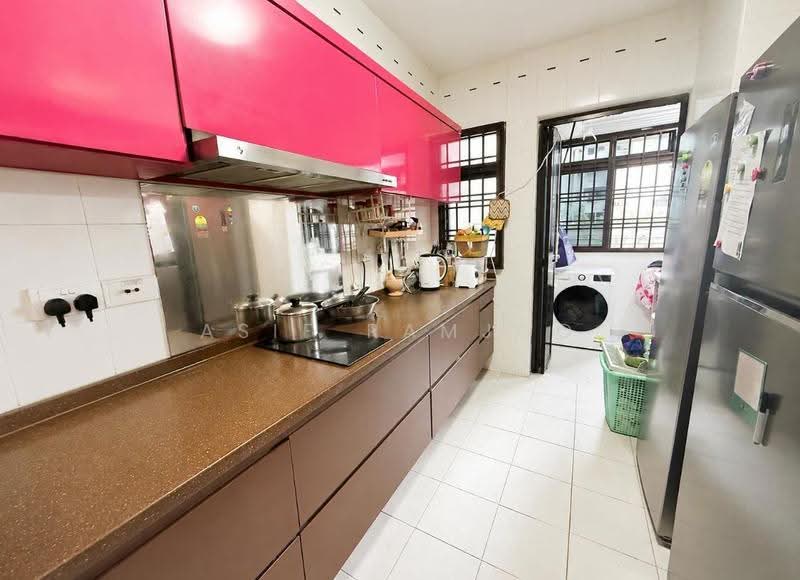 221B Bedok Central, 221B Bedok Central, Bedok / Upper East Coast, 3 Bedrooms, 1,044 sqft, HDB Flat For Sale, by Asif Ramjoo, 500279145 - Kitchen - PropertyGuru.com.sg