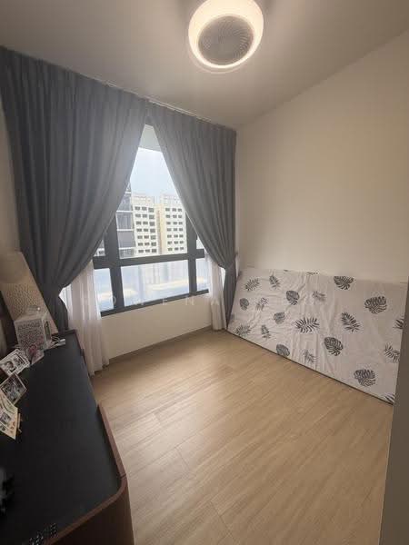 Le Quest, 10 Bukit Batok Street 41, Dairy Farm / Bukit Panjang / Choa Chu Kang, 2 Bedrooms, 700 sqft, Condominium For Rent, by Rowena Teo, 500279150 - Common Bedroom - PropertyGuru.com.sg