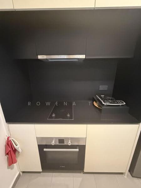 Le Quest, 10 Bukit Batok Street 41, Dairy Farm / Bukit Panjang / Choa Chu Kang, 2 Bedrooms, 700 sqft, Condominium For Rent, by Rowena Teo, 500279150 - Kitchen - PropertyGuru.com.sg