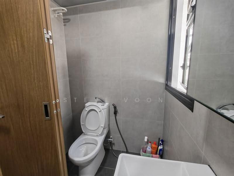 954D Tampines Street 96, 954D Tampines Street 96, Pasir Ris / Tampines, Room Rental, 100 sqft, HDB Flat For Rent, by Steve Voon, 500279152 - Bathroom - PropertyGuru.com.sg
