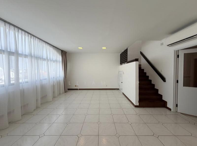 Siglap Centre, 55 Siglap Road, East Coast / Marine Parade, 3 Bedrooms, 1,290 sqft, Apartment For Rent, by William Yap, 500279155 - Living Room - PropertyGuru.com.sg