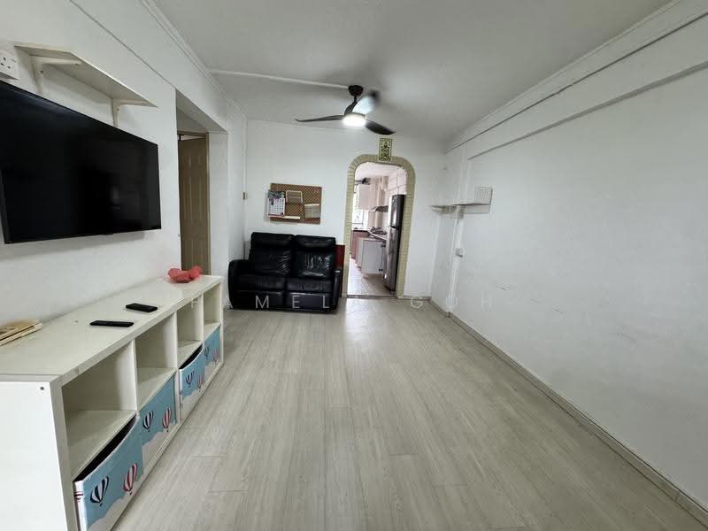 203 Serangoon Central, 203 Serangoon Central, Hougang / Punggol / Sengkang, 2 Bedrooms, 689 sqft, HDB Flat For Sale, by Pamela Goh, 500279167 - Living Room - PropertyGuru.com.sg