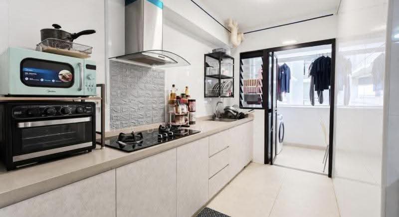 420D Northshore Drive, 420D Northshore Drive, Hougang / Punggol / Sengkang, 3 Bedrooms, 1,023 sqft, HDB Flat For Sale, by Hady Mirza, 500279169 - Kitchen - PropertyGuru.com.sg