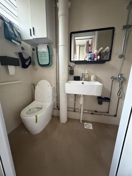 308 Yishun Ring Road, 308 Yishun Ring Road, Sembawang / Yishun, 3 Bedrooms, 1,119 sqft, HDB Flat For Sale, by Johnson Leong, 500279178 - Bathroom - PropertyGuru.com.sg
