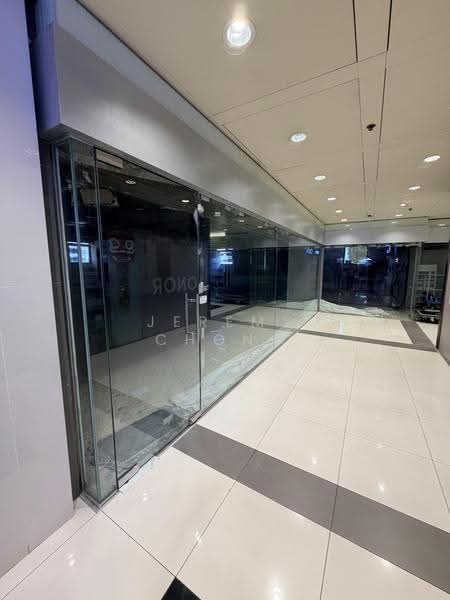 Peninsula Plaza, 111 North Bridge Road, City Hall / Clarke Quay, 2,454 sqft, Other Retail For Sale, by Jeremy Chong, 500279187 - Interior - CommercialGuru.com.sg