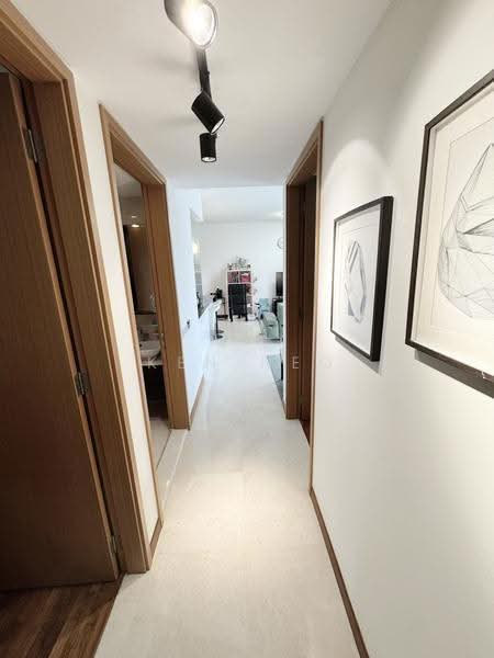 Waterfront Isle, 732 Bedok Reservoir Road, Bedok / Upper East Coast, 3 Bedrooms, 1,152 sqft, Condominium For Sale, by Ken Neo, 500279189 - Corridor - PropertyGuru.com.sg