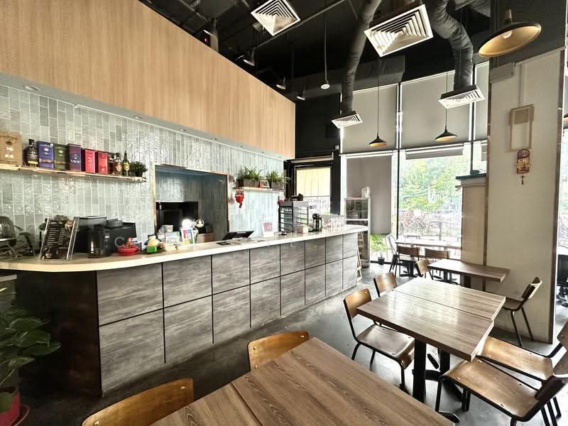 Alexandra Central, 321 Alexandra Road singapore, Alexandra / Commonwealth, 700 sqft, Other Retail For Rent, by JEREMIAH YEO EN YU, 500279198 - Interior - CommercialGuru.com.sg