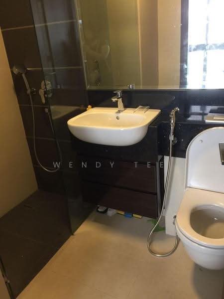 Centra Residence, 8 Lorong 7 Geylang, Eunos / Geylang / Paya Lebar, 1 Bedroom, 398 sqft, Condominium For Rent, by Wendy Tee, 500279211 - Bathroom - PropertyGuru.com.sg