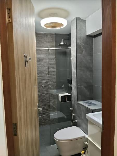 Sennett Estate, Willow Avenue, Macpherson / Potong Pasir, Room Rental, 100 sqft, Terraced House For Rent, by Ann Ang, 500279215 - Bathroom - PropertyGuru.com.sg