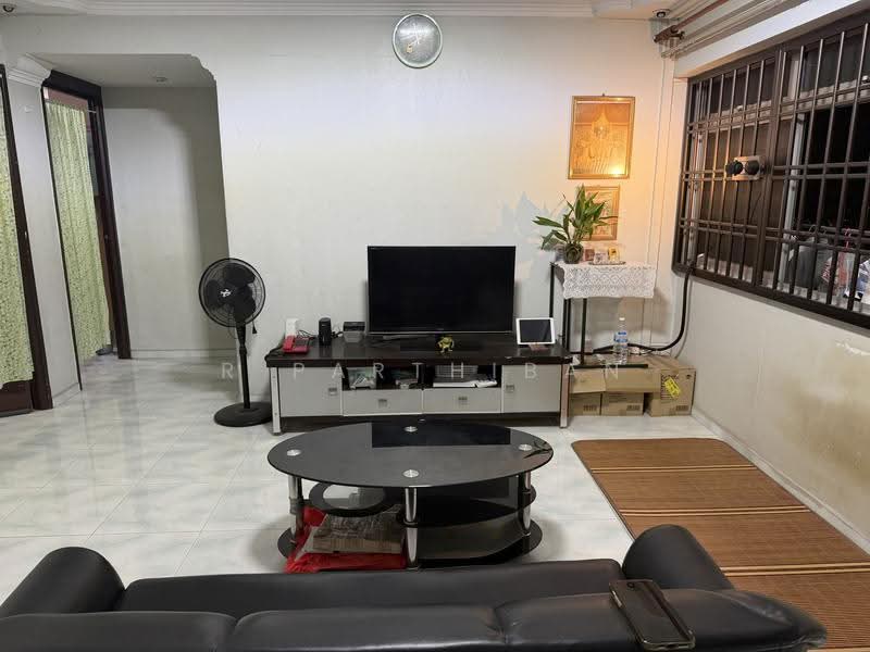 618 Choa Chu Kang North 7, 618 Choa Chu Kang North 7, Dairy Farm / Bukit Panjang / Choa Chu Kang, 3 Bedrooms, 1,119 sqft, HDB Flat For Rent, by R Parthiban, 500279220 - Living Room - PropertyGuru.com.sg