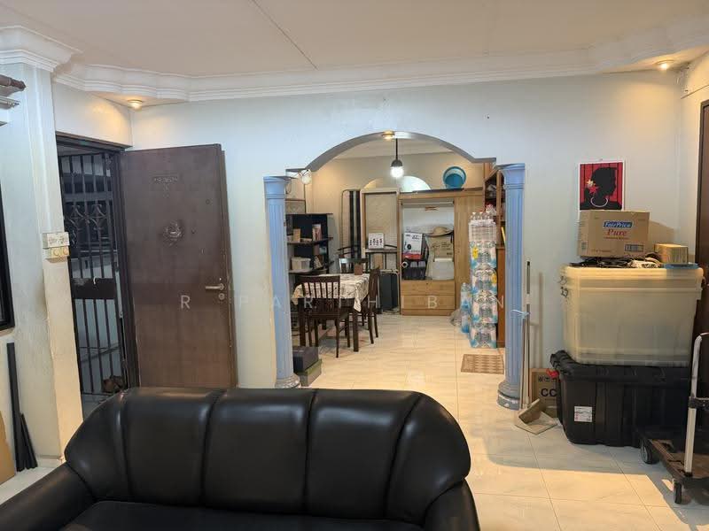 618 Choa Chu Kang North 7, 618 Choa Chu Kang North 7, Dairy Farm / Bukit Panjang / Choa Chu Kang, 3 Bedrooms, 1,119 sqft, HDB Flat For Rent, by R Parthiban, 500279220 - Living Room - PropertyGuru.com.sg