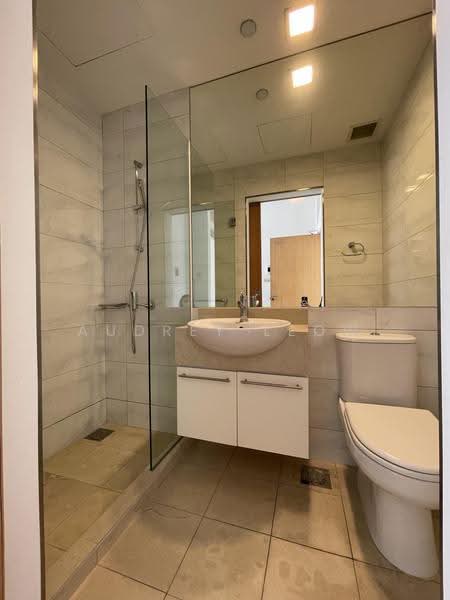 Soho2 @ Central, 12 Eu Tong Sen Street, Boat Quay / Raffles Place / Marina, 592 sqft, Office For Rent, by Audrey Leow, 500279223 - Bathroom - CommercialGuru.com.sg