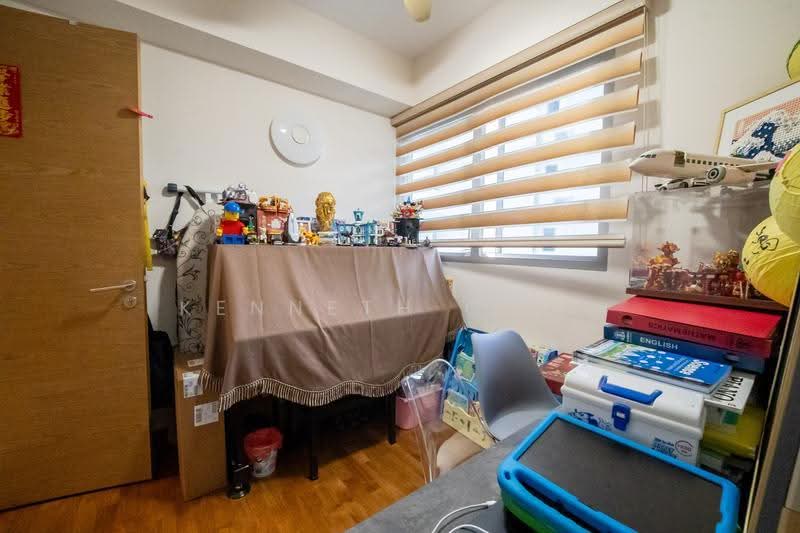The Santorini, 29 Tampines Street 86, Pasir Ris / Tampines, 5 Bedrooms, 1,367 sqft, Condominium For Rent, by Kenneth Chua, 500279234 - Study - PropertyGuru.com.sg