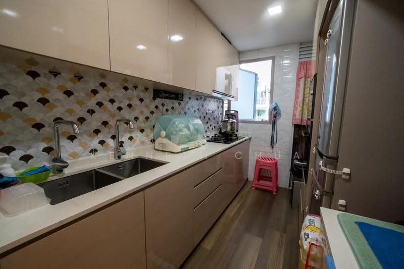 The Santorini, 29 Tampines Street 86, Pasir Ris / Tampines, 5 Bedrooms, 1,367 sqft, Condominium For Rent, by Kenneth Chua, 500279234 - Kitchen - PropertyGuru.com.sg