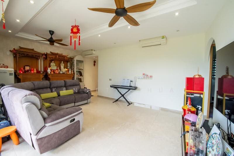The Santorini, 29 Tampines Street 86, Pasir Ris / Tampines, 5 Bedrooms, 1,367 sqft, Condominium For Rent, by Kenneth Chua, 500279234 - Living Room - PropertyGuru.com.sg