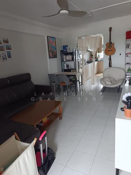 264 Yishun Street 22, 264 Yishun Street 22, Sembawang / Yishun, 2 Bedrooms, 689 sqft, HDB Flat For Sale, by Lay Hoon Grace Ser, 500279237 - Living Room - PropertyGuru.com.sg