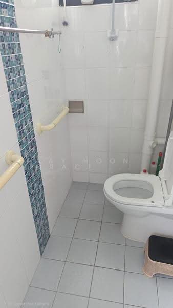 264 Yishun Street 22, 264 Yishun Street 22, Sembawang / Yishun, 2 Bedrooms, 689 sqft, HDB Flat For Sale, by Lay Hoon Grace Ser, 500279237 - Bathroom - PropertyGuru.com.sg