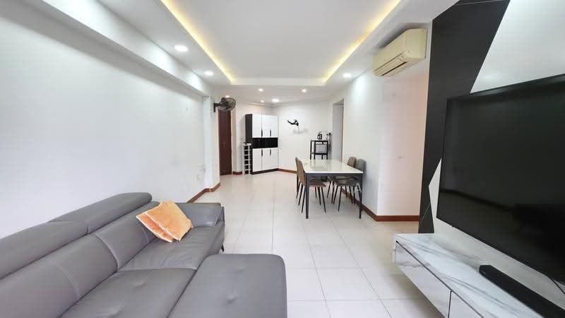 273A Punggol Place, 273A Punggol Place, Hougang / Punggol / Sengkang, 3 Bedrooms, 1,033 sqft, HDB Flat For Sale, by Jolene Yan, 500279241 - Living Room - PropertyGuru.com.sg