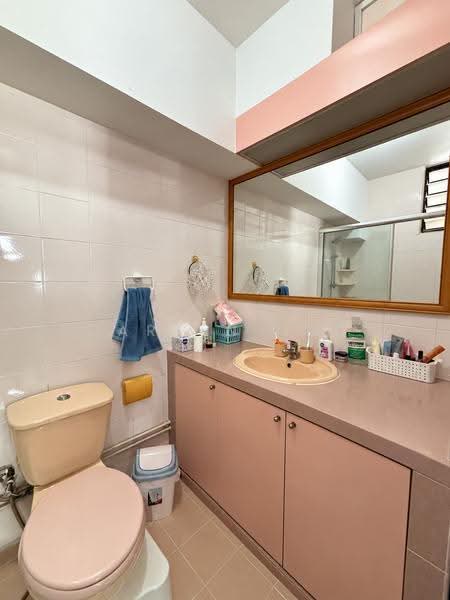 664 Woodlands Ring Road, 664 Woodlands Ring Road, Admiralty / Woodlands, 3 Bedrooms, 1,313 sqft, HDB Flat For Sale, by Darren Ong, 500279246 - Bathroom - PropertyGuru.com.sg