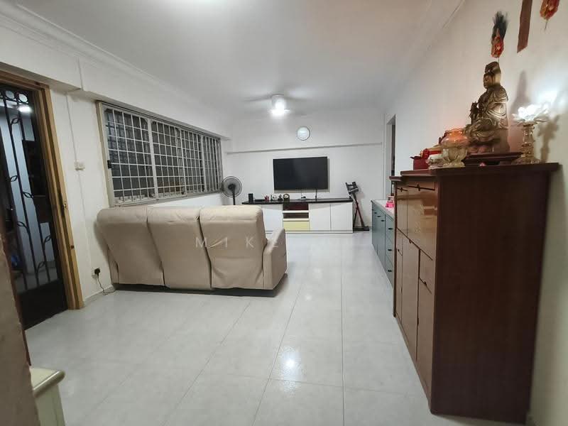 754 Yishun Street 72, 754 Yishun Street 72, Sembawang / Yishun, 3 Bedrooms, 904 sqft, HDB Flat For Sale, by Mike Oh, 500279255 - Living Room - PropertyGuru.com.sg