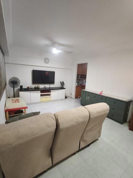 754 Yishun Street 72, 754 Yishun Street 72, Sembawang / Yishun, 3 Bedrooms, 904 sqft, HDB Flat For Sale, by Mike Oh, 500279255 - Living Room - PropertyGuru.com.sg