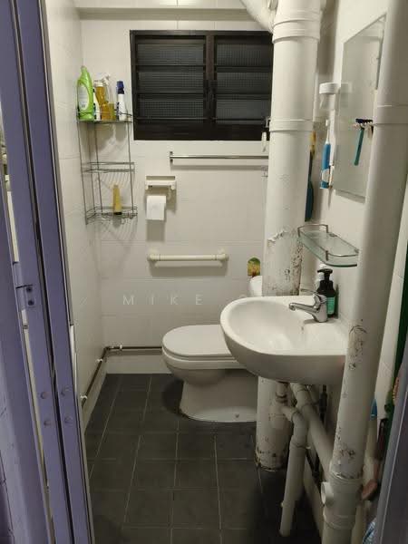 754 Yishun Street 72, 754 Yishun Street 72, Sembawang / Yishun, 3 Bedrooms, 904 sqft, HDB Flat For Sale, by Mike Oh, 500279255 - Bathroom - PropertyGuru.com.sg
