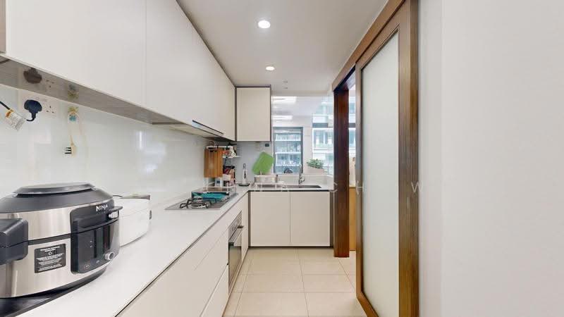 iNz Residence, 78 Choa Chu Kang Avenue 5, Dairy Farm / Bukit Panjang / Choa Chu Kang, 5 Bedrooms, 1,711 sqft, Condominium For Sale, by Johanna Chow, 500279258 - Kitchen - PropertyGuru.com.sg