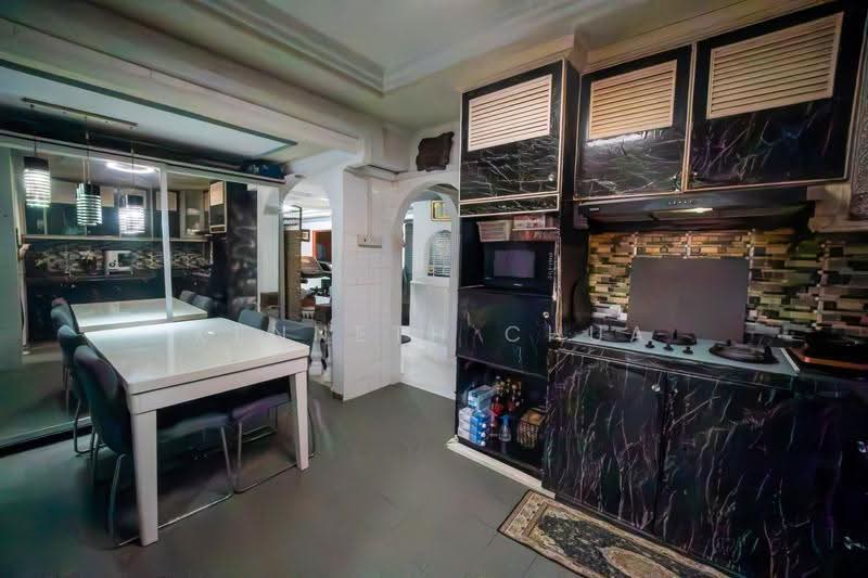 842F Tampines Street 82, 842F Tampines Street 82, Pasir Ris / Tampines, 3 Bedrooms, 1,108 sqft, HDB Flat For Sale, by Kenneth Chua, 500279270 - Kitchen - PropertyGuru.com.sg