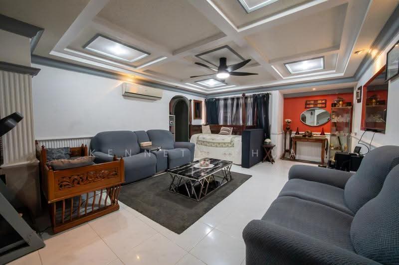 842F Tampines Street 82, 842F Tampines Street 82, Pasir Ris / Tampines, 3 Bedrooms, 1,108 sqft, HDB Flat For Sale, by Kenneth Chua, 500279270 - Living Room - PropertyGuru.com.sg