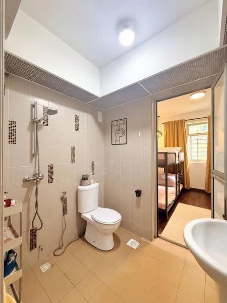 180B Rivervale Crescent, 180B Rivervale Crescent, Hougang / Punggol / Sengkang, 1 Bedroom, 505 sqft, HDB Flat For Sale, by Fariz Rashid, 500279277 - Bathroom - PropertyGuru.com.sg