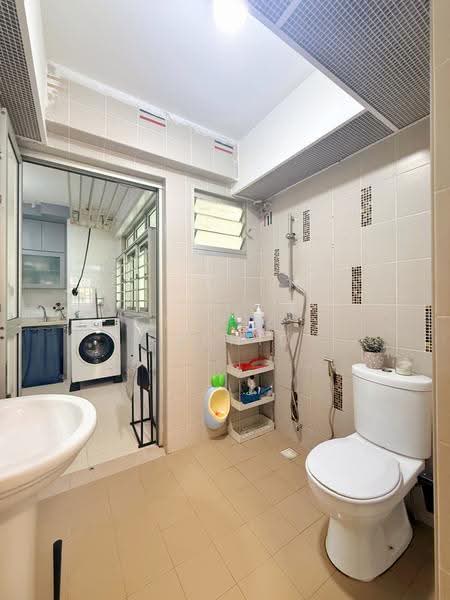 180B Rivervale Crescent, 180B Rivervale Crescent, Hougang / Punggol / Sengkang, 1 Bedroom, 505 sqft, HDB Flat For Sale, by Fariz Rashid, 500279277 - Bathroom - PropertyGuru.com.sg