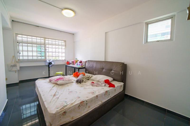 831 Jurong West Street 81, 831 Jurong West Street 81, Boon Lay / Jurong / Tuas, 4 Bedrooms, 1,570 sqft, HDB Flat For Sale, by Kenneth Chua, 500279278 - Bedroom - PropertyGuru.com.sg