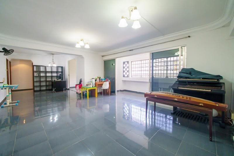 831 Jurong West Street 81, 831 Jurong West Street 81, Boon Lay / Jurong / Tuas, 4 Bedrooms, 1,570 sqft, HDB Flat For Sale, by Kenneth Chua, 500279278 - Living Room - PropertyGuru.com.sg