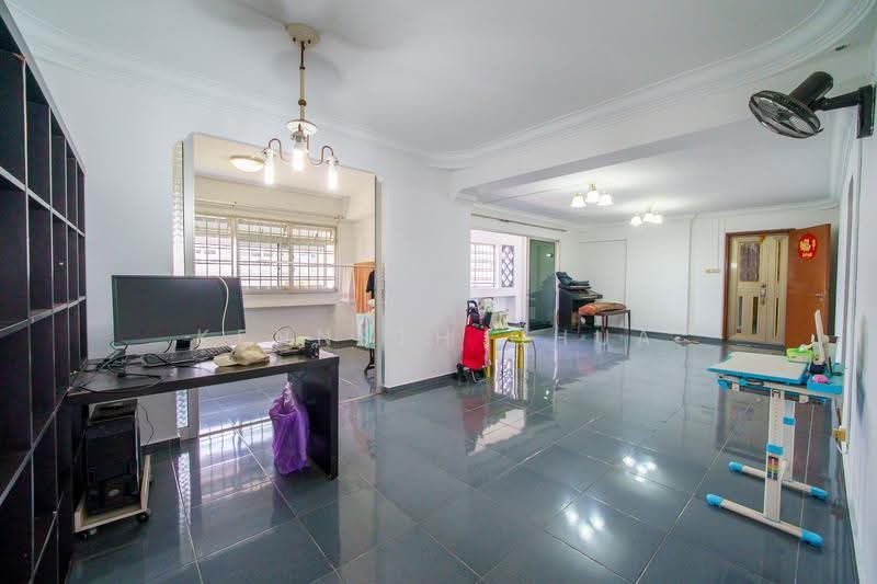 831 Jurong West Street 81, 831 Jurong West Street 81, Boon Lay / Jurong / Tuas, 4 Bedrooms, 1,570 sqft, HDB Flat For Sale, by Kenneth Chua, 500279278 - Living Room - PropertyGuru.com.sg