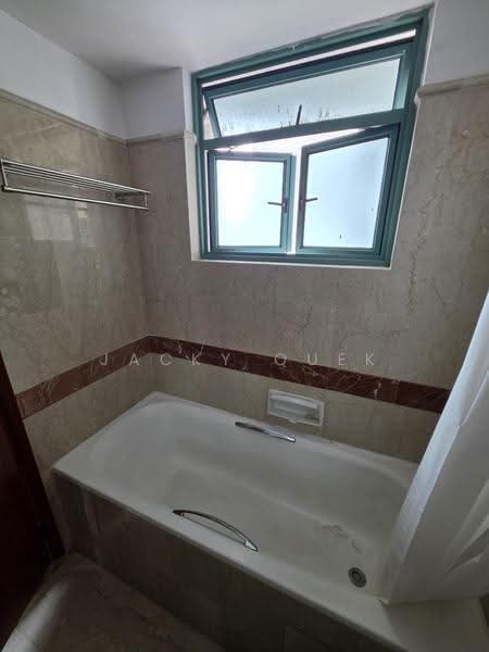 Changi Court, 708 Upper Changi Road East, Bedok / Upper East Coast, Room Rental, 120 sqft, Condominium For Rent, by Jacky Quek, 500279280 - Bathroom - PropertyGuru.com.sg
