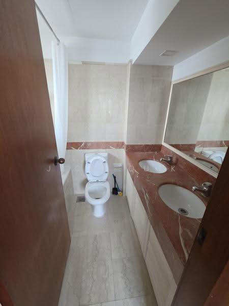 Changi Court, 708 Upper Changi Road East, Bedok / Upper East Coast, Room Rental, 120 sqft, Condominium For Rent, by Jacky Quek, 500279280 - Bathroom - PropertyGuru.com.sg