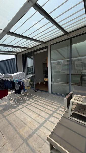 Victoria Park Villas, 3 Coronation Road, Tanglin / Holland / Bukit Timah, 5 Bedrooms, 4,187 sqft, Semi-Detached House For Sale, by Tiffany Chen, 500279286 - Balcony - PropertyGuru.com.sg