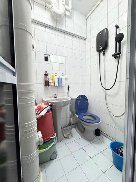 503 Jelapang Road, 503 Jelapang Road, Dairy Farm / Bukit Panjang / Choa Chu Kang, 3 Bedrooms, 1,550 sqft, HDB Flat For Sale, by Rusydi Yusoff, 500279287 - Bathroom - PropertyGuru.com.sg
