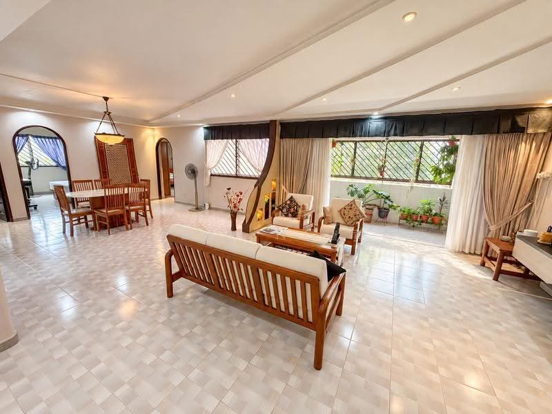 233 Pending Road, 233 Pending Road, Dairy Farm / Bukit Panjang / Choa Chu Kang, 4 Bedrooms, 1,625 sqft, HDB Flat For Sale, by Joseph Ng 黄德顺, 500279291 - Living Room - PropertyGuru.com.sg