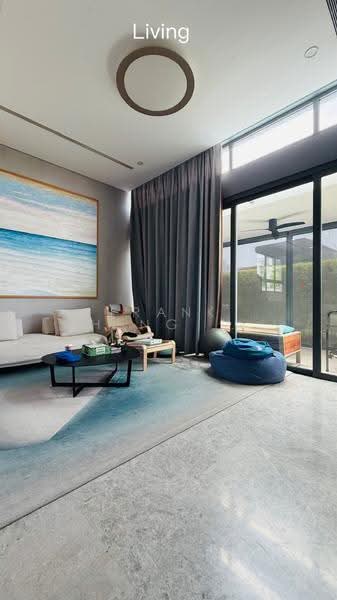 Victoria Park Villas, 83 Coronation Road, Tanglin / Holland / Bukit Timah, 5 Bedrooms, 4,187 sqft, Semi-Detached House For Sale, by Frank Zheng 郑舜臣, 500279293 - Living Room - PropertyGuru.com.sg