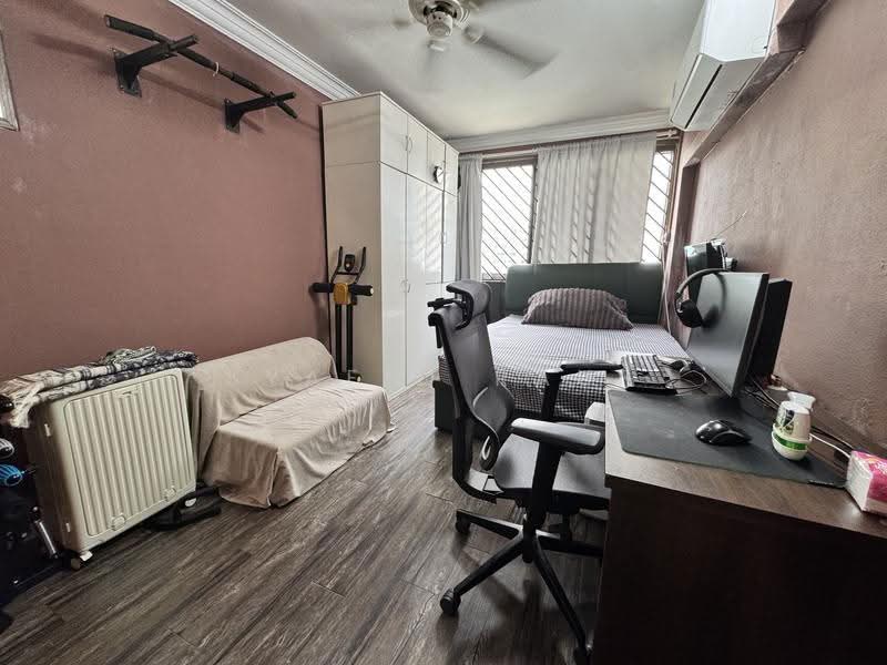 146 Gangsa Road, 146 Gangsa Road, Dairy Farm / Bukit Panjang / Choa Chu Kang, 4 Bedrooms, 1,313 sqft, HDB Flat For Sale, by Syafiq Rauf, 500279294 - Bedroom - PropertyGuru.com.sg